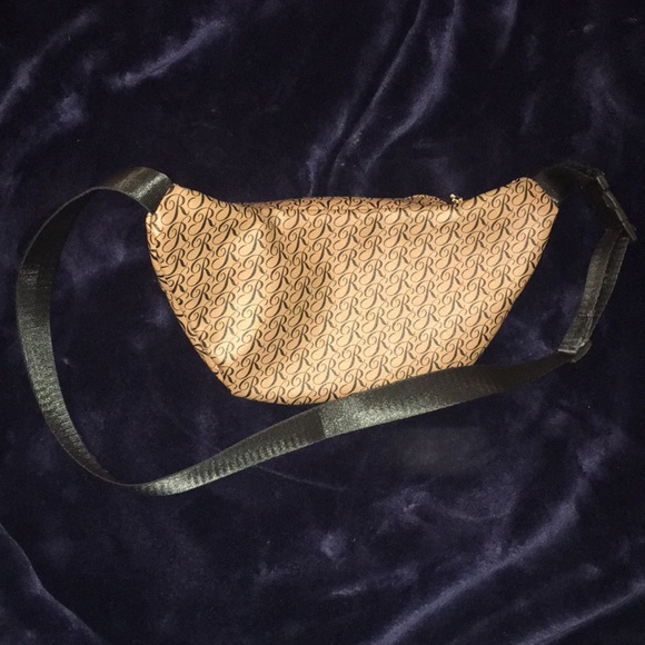 Cute fannypack - Picture 2 of 2